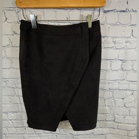 NWT Seek the Label Black Minimalist Micro Suede Soft Faux Wrap Mini Skirt XS - Picture 1 of 9